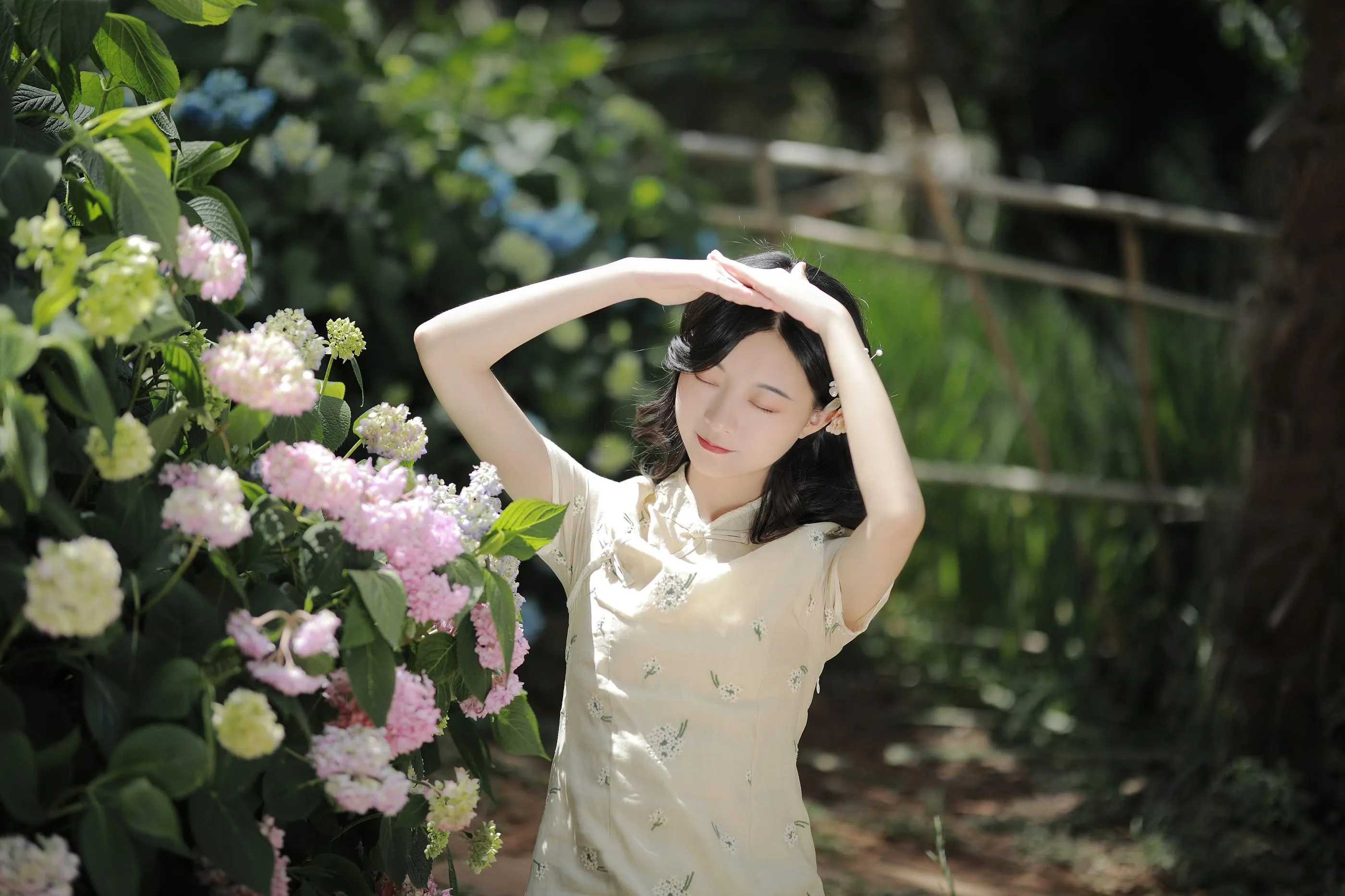[艺图语] 2022.06.26 一梦芳华 YunFleur [28P]插图5